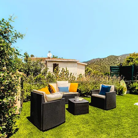 Villino Le Pavoncelle Villa *